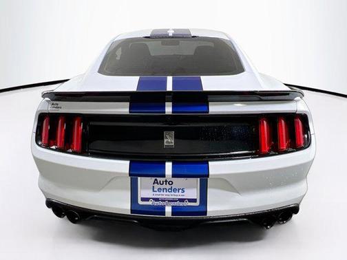 2017 Ford Shelby GT350 Base