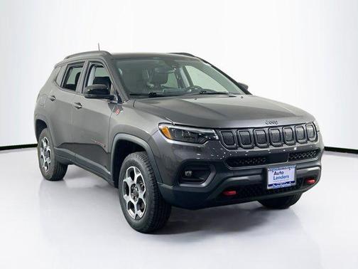 Granite Crystal Metallic Clearcoat 2022 Jeep Compass Trailhawk