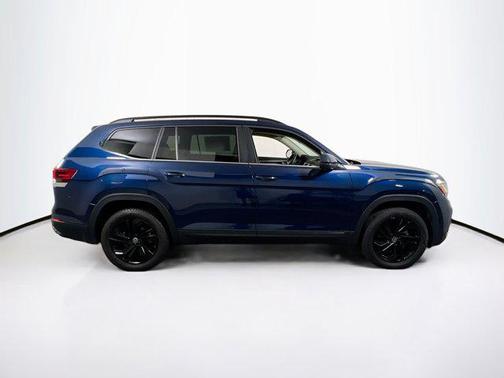 2022 Volkswagen Atlas 3.6L SE w/Technology