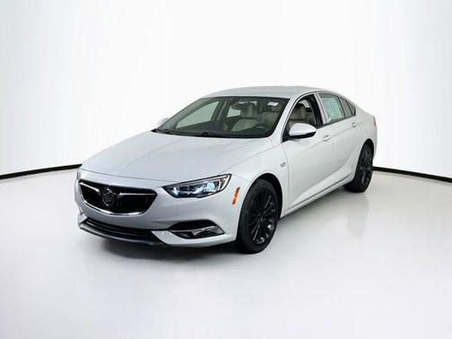 2019 Buick Regal Sportback FWD Essence