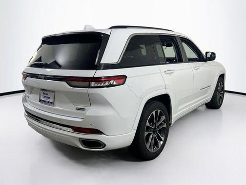 2022 Jeep Grand Cherokee Overland