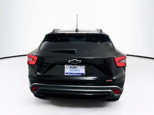 Mosaic Black Metallic 2026 Chevrolet Trax FWD 2RS