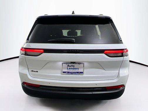 2022 Jeep Grand Cherokee Altitude