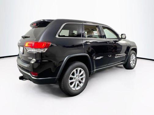 2022 Jeep Grand Cherokee Laredo