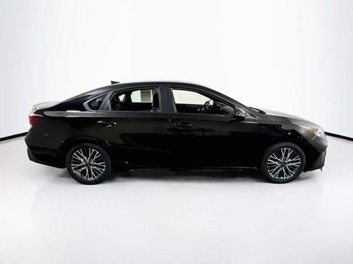 Aurora Black 2023 Kia Forte GT-Line
