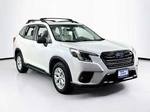 Crystal White Pearl 2023 Subaru Forester Base