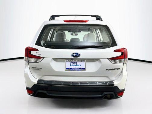 Crystal White Pearl 2023 Subaru Forester Base