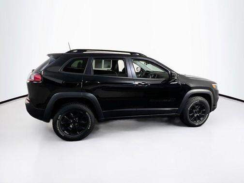 2022 Jeep Cherokee X 4x4
