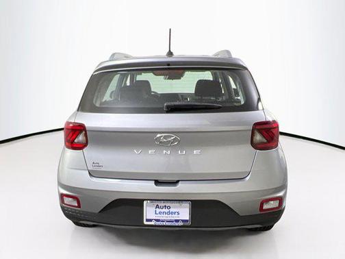 Shimmering Silver 2024 Hyundai VENUE SEL