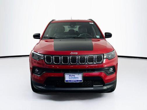 Redline Pearlcoat 2023 Jeep Compass Latitude Lux