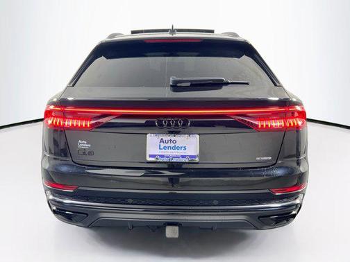2022 Audi Q8 55 Premium Plus