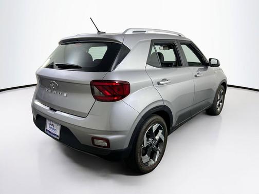 Shimmering Silver 2023 Hyundai VENUE SEL