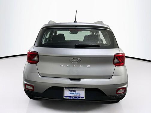 Shimmering Silver 2023 Hyundai VENUE SEL