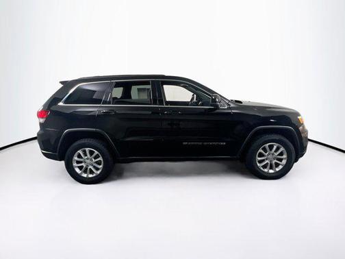 2022 Jeep Grand Cherokee Laredo