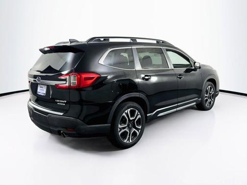 Crystal Black Silica 2023 Subaru Ascent Limited 8-Passenger