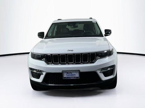 Bright White Clearcoat 2023 Jeep Grand Cherokee Limited