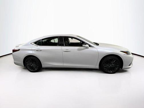 2024 Lexus ES 300h Base