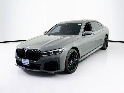Bernina Grey Amber Effect 2021 BMW 750 i xDrive