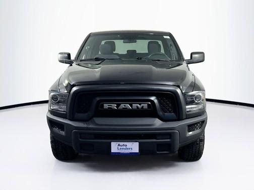 Diamond Black Crystal Pearlcoat 2022 RAM 1500 Classic Warlock Quad Cab 4x4 6'4' Box