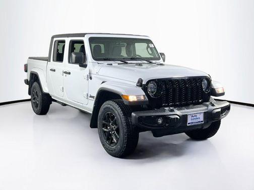 Bright White Clearcoat 2022 Jeep Gladiator Altitude 4x4