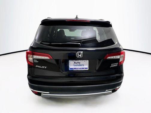 2021 Honda Pilot Touring 8-Passenger