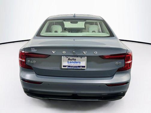 2023 Volvo S60 B5 Core Dark Theme