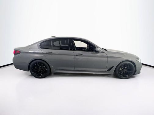 Bernina Grey Amber Effect Metallic 2021 BMW 530 xDrive