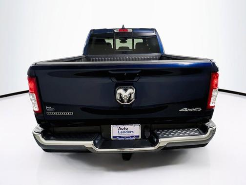 Patriot Blue Pearlcoat 2022 RAM 1500 Big Horn/Lone Star