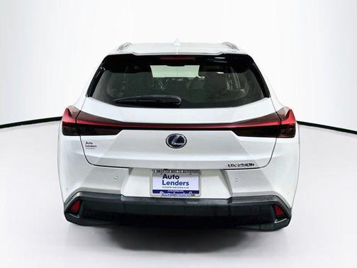 Eminent White Pearl 2022 Lexus UX 250h Base