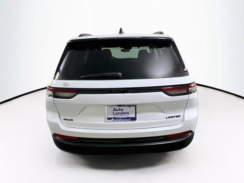 Bright White Clearcoat 2023 Jeep Grand Cherokee Limited