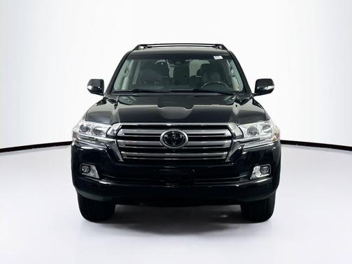 Midnight Black Metallic 2018 Toyota Land Cruiser Base