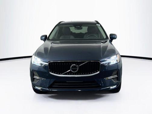 2023 Volvo XC60 Core