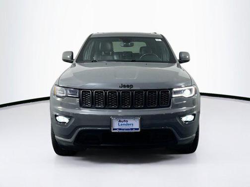 2022 Jeep Grand Cherokee Laredo