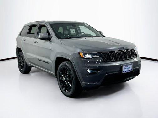 2022 Jeep Grand Cherokee Laredo