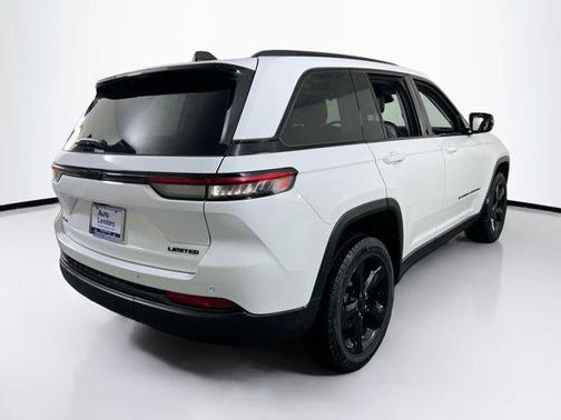Bright White Clearcoat 2023 Jeep Grand Cherokee Limited