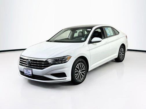 Pure White 2021 Volkswagen Jetta 1.4T SE