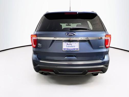 Blue Metallic 2018 Ford Explorer XLT