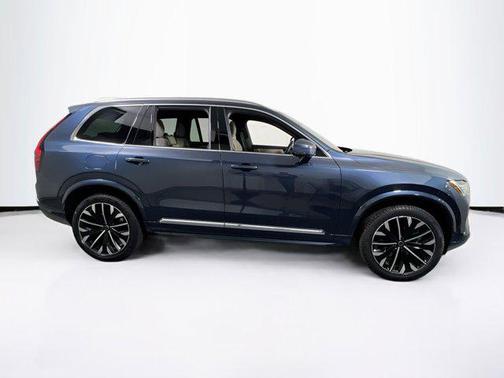 2025 Volvo XC90 Plug-In Hybrid T8 Plus 7-Seater