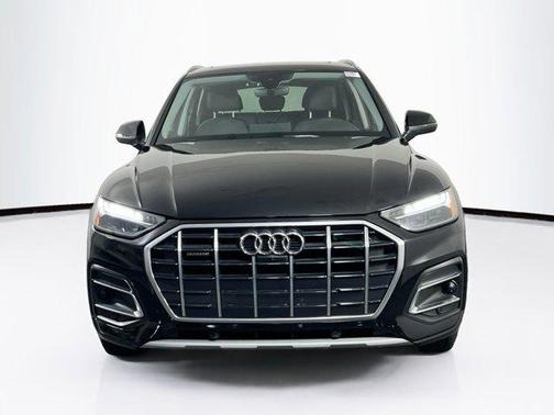 2022 Audi Q5 40 Premium Plus