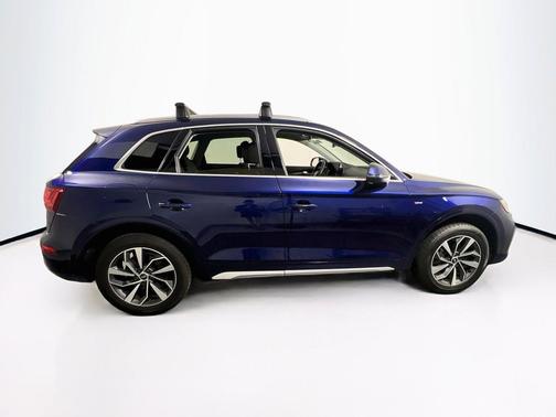 Navarra Blue Metallic 2022 Audi Q5 45 S line Premium