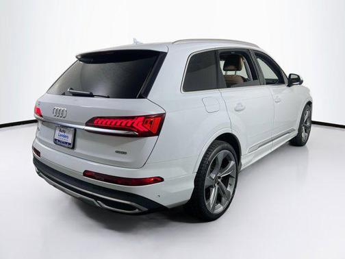 2022 Audi Q7 55 Prestige