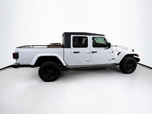 Bright White Clearcoat 2023 Jeep Gladiator Sport