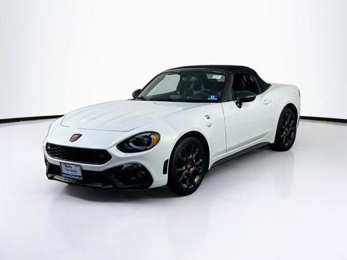 2017 FIAT 124 Spider Base