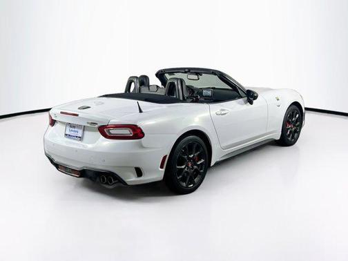 2017 FIAT 124 Spider Base