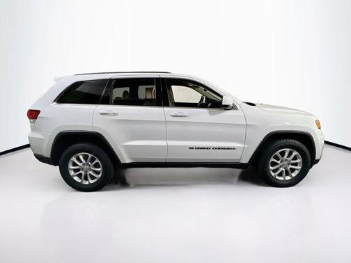 2022 Jeep Grand Cherokee Laredo