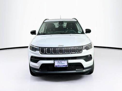Bright White Clearcoat 2022 Jeep Compass Latitude Lux