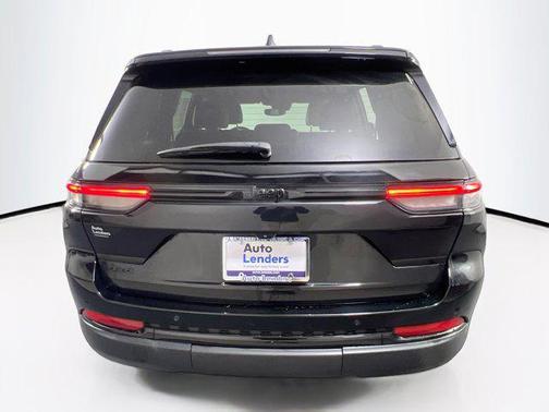 2022 Jeep Grand Cherokee Altitude