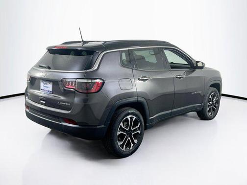 Granite Crystal Metallic Clearcoat 2022 Jeep Compass Limited