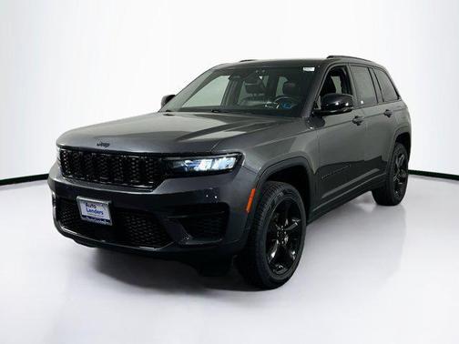 2022 Jeep Grand Cherokee Altitude