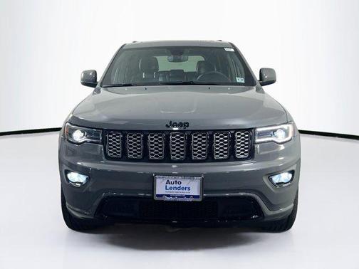 2022 Jeep Grand Cherokee Laredo